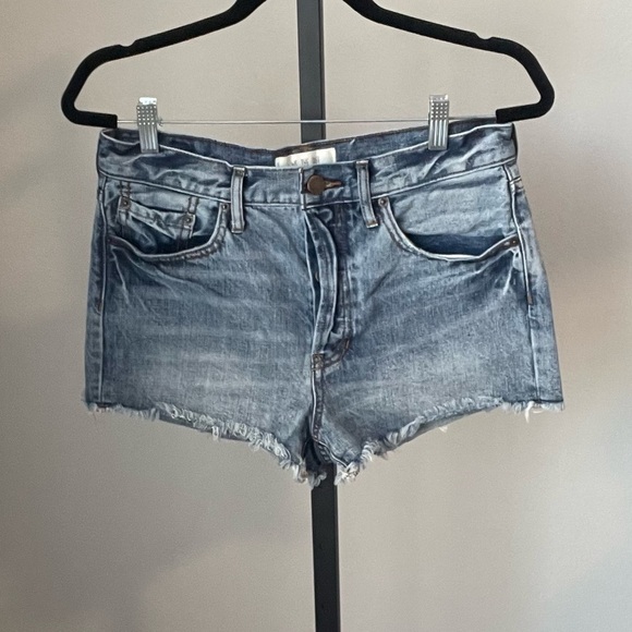 Free People We The Free Button Fly Denim Shorts Size 28 - Picture 1 of 3